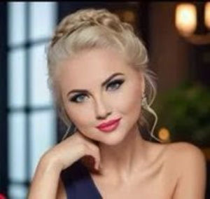 Meet your Posher, Carolyn